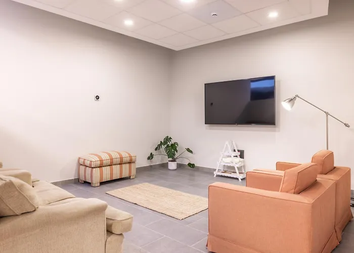 E4 - Estudio * لا أوروتافا